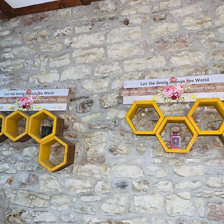 Guest House And Hostel Val-Mar Gjirokaster Ngoại thất bức ảnh