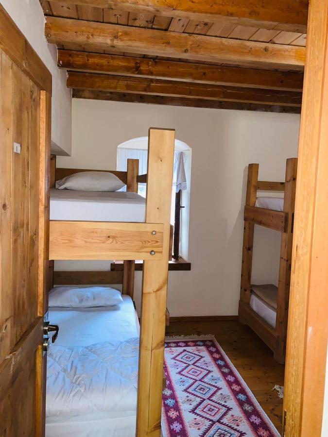 Guest House And Hostel Val-Mar Gjirokaster Ngoại thất bức ảnh