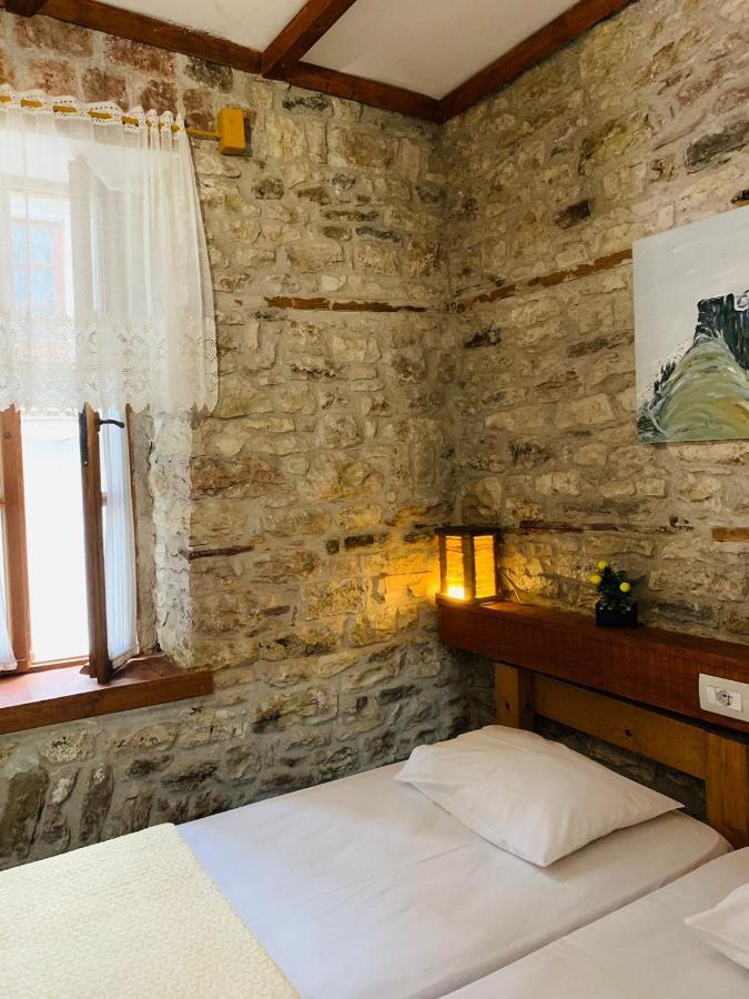 Guest House And Hostel Val-Mar Gjirokaster Ngoại thất bức ảnh