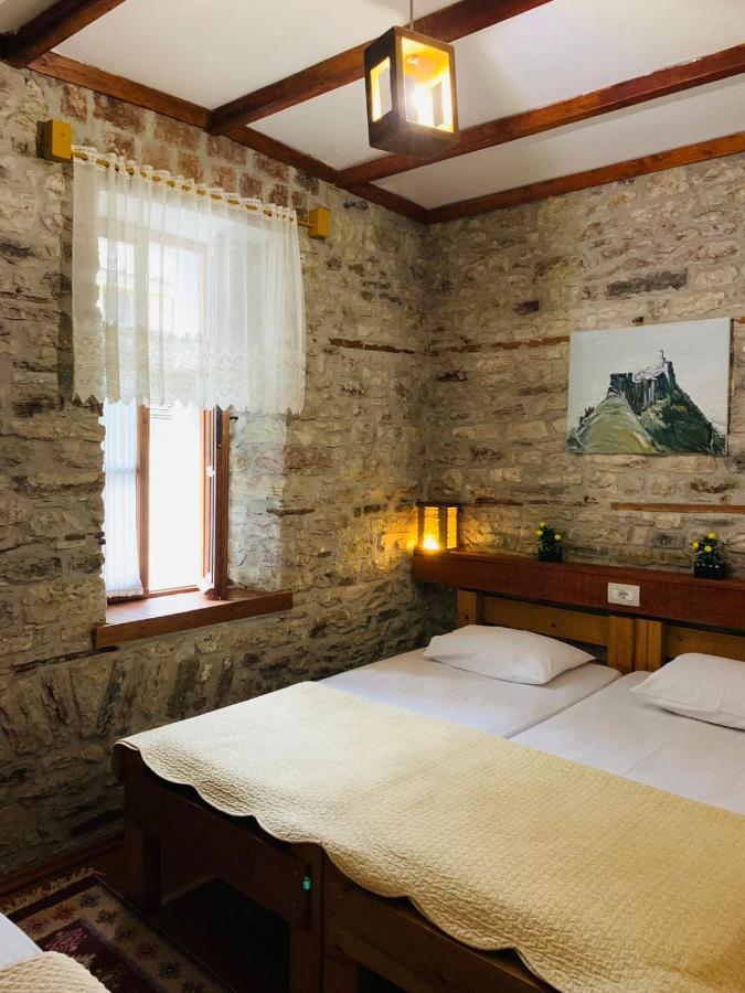 Guest House And Hostel Val-Mar Gjirokaster Ngoại thất bức ảnh