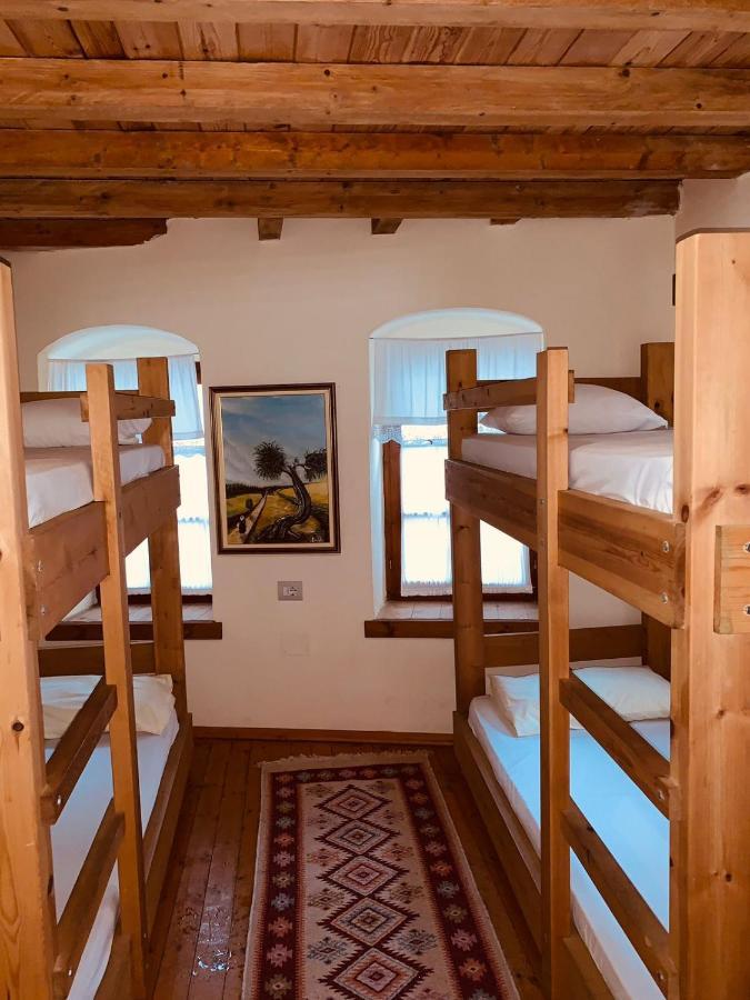 Guest House And Hostel Val-Mar Gjirokaster Ngoại thất bức ảnh