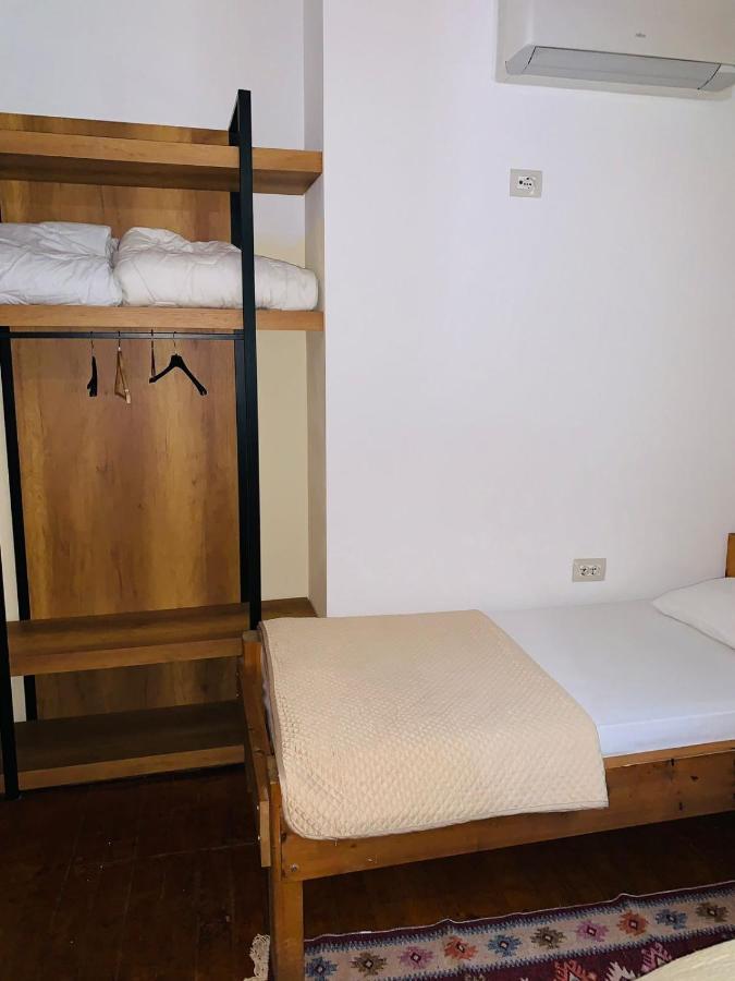 Guest House And Hostel Val-Mar Gjirokaster Ngoại thất bức ảnh