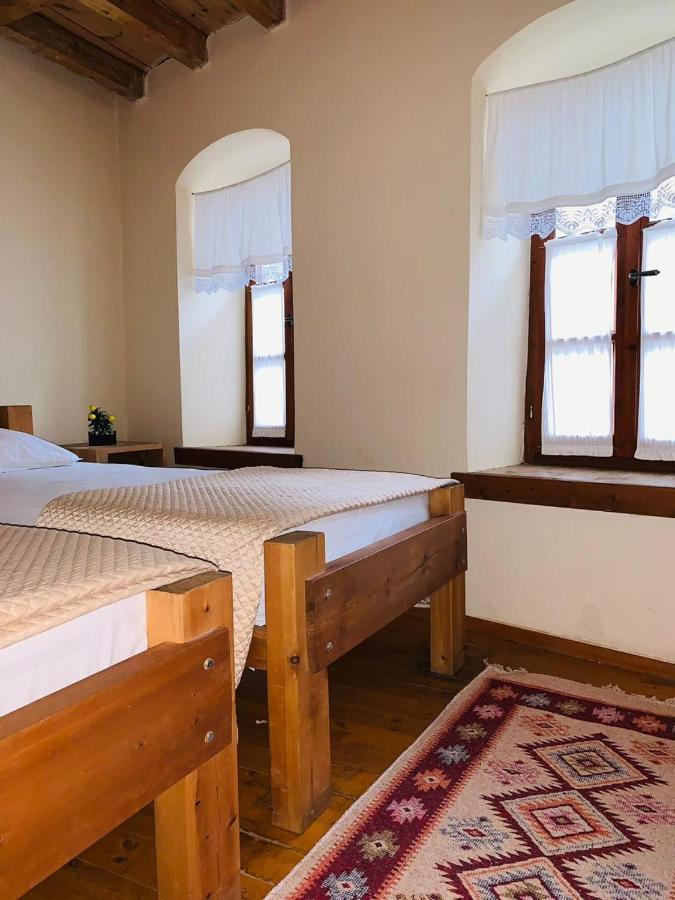 Guest House And Hostel Val-Mar Gjirokaster Ngoại thất bức ảnh